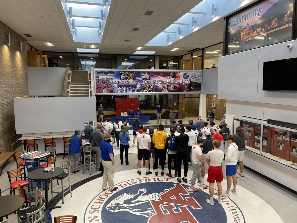 Gatto NLI Signing